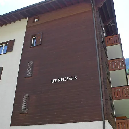 Les Melezes B فندق